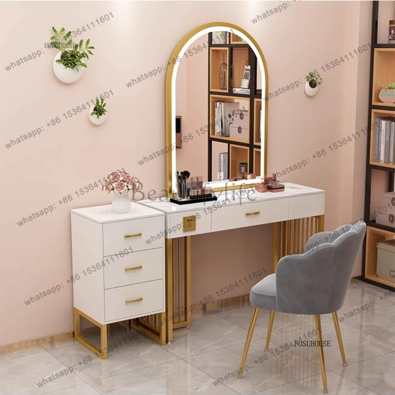 Profesjonalne toaletki do maki – Beauty Makeup Table recenzja i cena