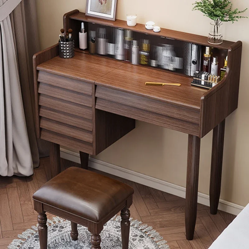 Stolik do makijażu z gniazdkie – Beauty Makeup Outlet recenzja i cena